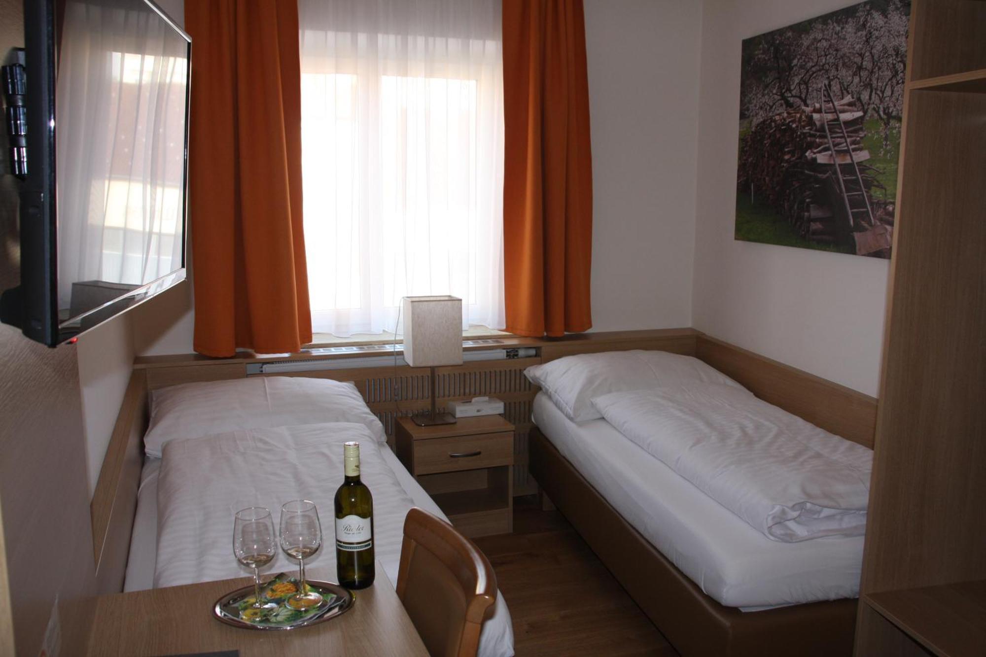 Weinhotel Rieder Poysdorf Luaran gambar