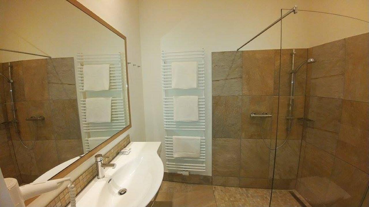 Weinhotel Rieder Poysdorf Luaran gambar