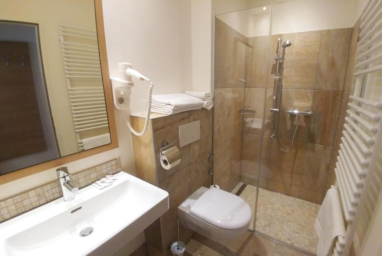 Weinhotel Rieder Poysdorf Luaran gambar